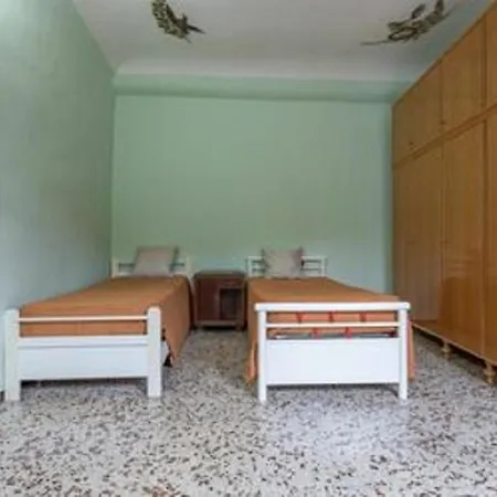 Mascheroni Apartment *